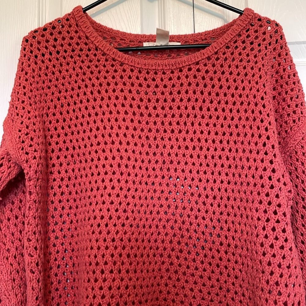 Levi’s M open knit pink cotton acrylic sweater oversized shorter waisted scoop